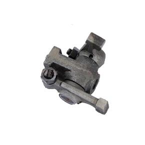 Коромысла впускного и выпускного клапана с кронштейном R175 R180