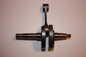 Коленвал для бензопилы МС 440