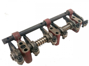 Ось коромысел в сборе с декомпрессором КМ385ВТ