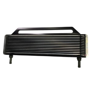 Радиатор масляный универсальный под шланг 5мм