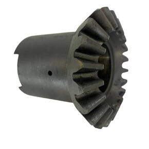 Шестерня левой полуоси коническая Z20 D36 Xt120