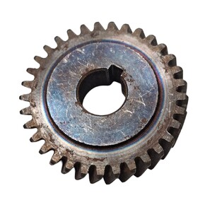 Шестерня коническая металлическая h=9мм